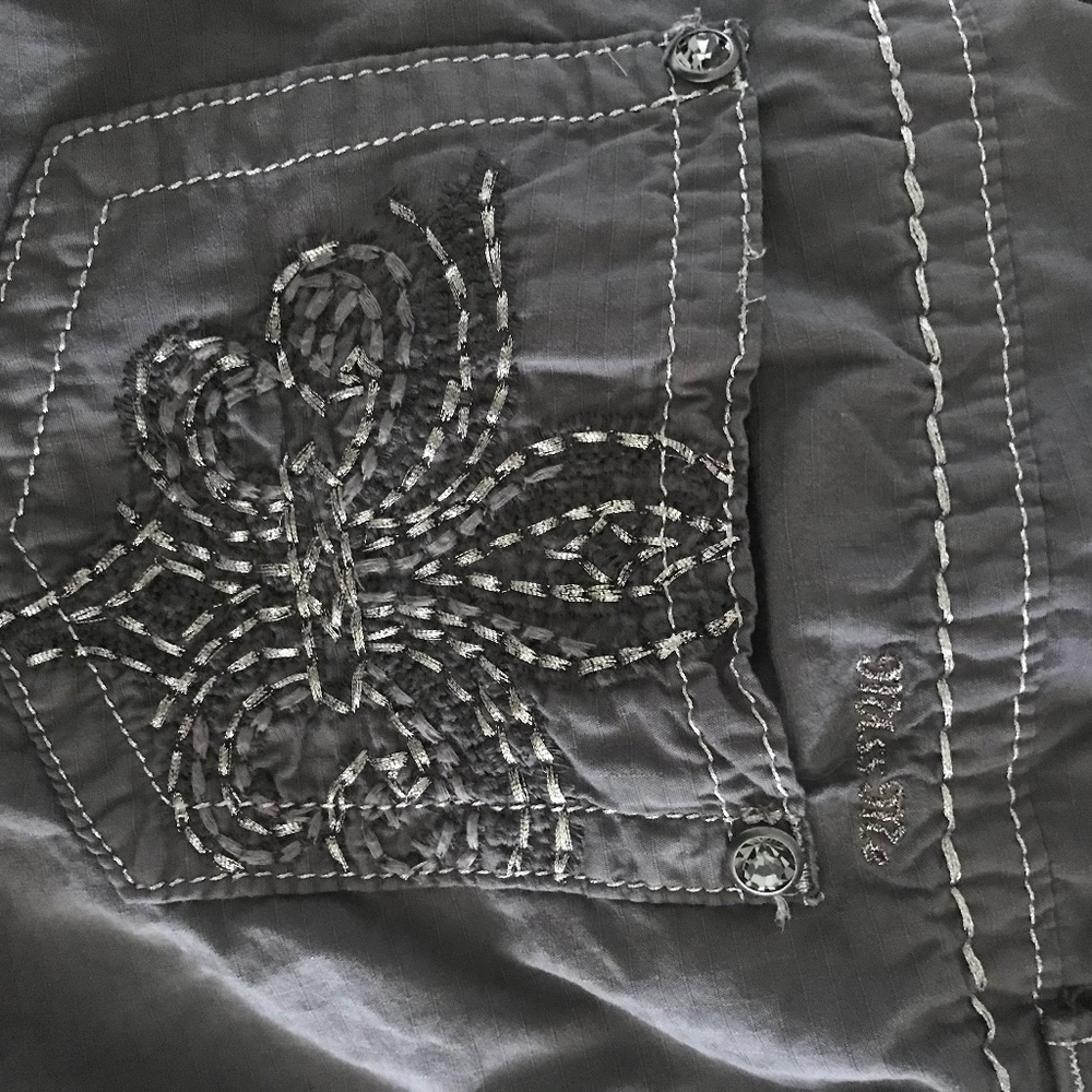 Miss Me 28 shorts fleur de lis